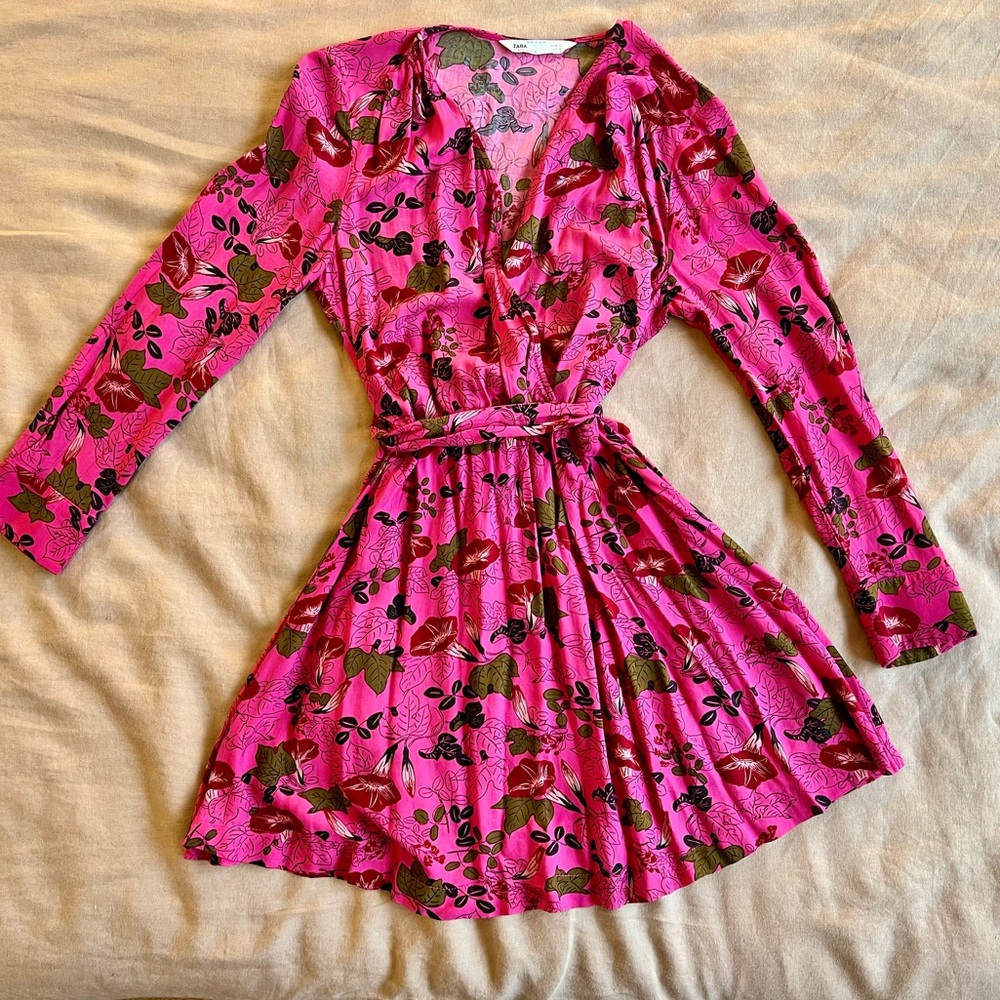 Fuchsia pink floral mini